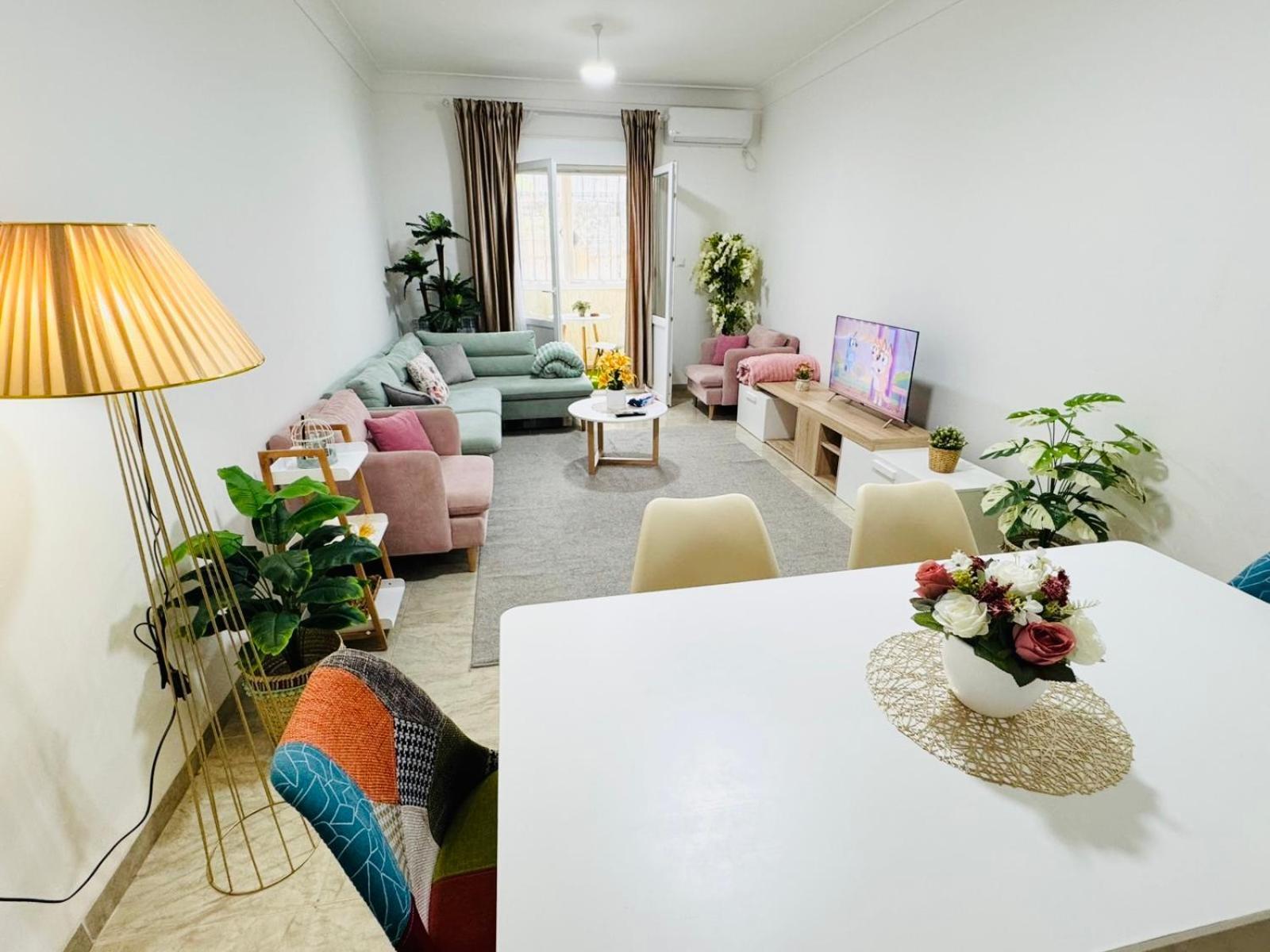 Appartement F5 Spacieux Equipe Haut Standing Mahelma Alger エクステリア 写真